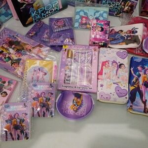 K-Pop Demon Hunters Fragrance & Lip Gloss Set